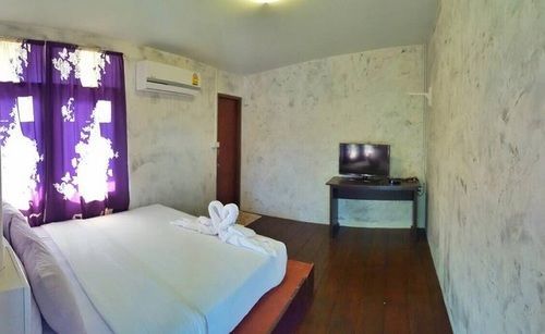 Baanchompooamphawa Homestay Amphawa
