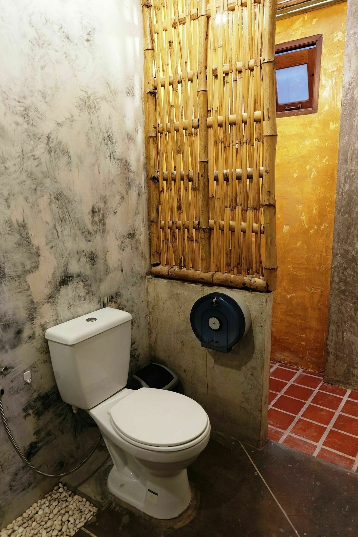 Homestay Baanchompooamphawa
